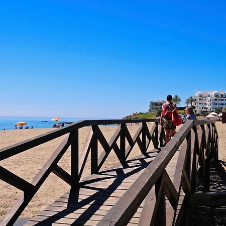 Lovely Sea Views Apartment On La Costa Del Sol El Faro المظهر الخارجي الصورة