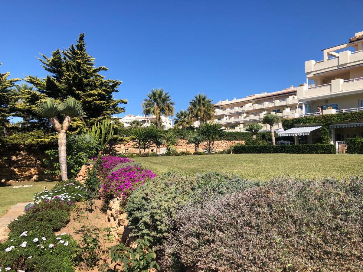 Lovely Sea Views Apartment On La Costa Del Sol El Faro المظهر الخارجي الصورة