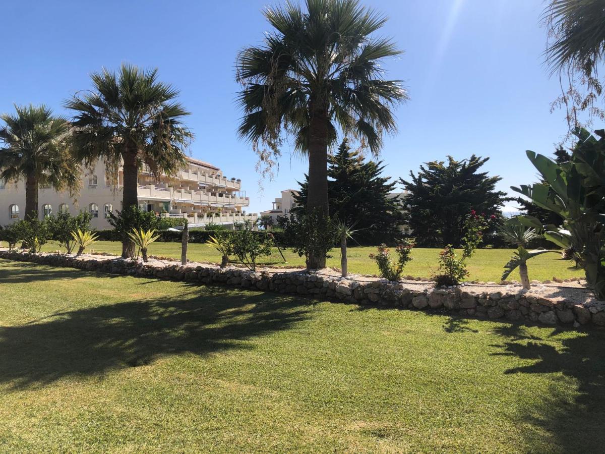 Lovely Sea Views Apartment On La Costa Del Sol El Faro المظهر الخارجي الصورة